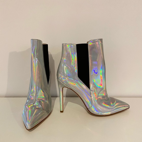 Iridescent Chelsea Heeled Bootie - Picture 2 of 5
